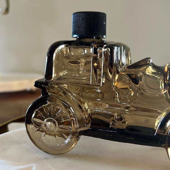 Vintage Avon Reo Depot Wagon After Shave Dark Glass Decanter 1970’s Roadster Car - Picture 9 of 12